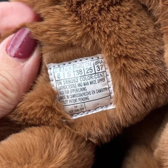 NWOB Skechers Slip-ins Easy Going Water-Repellent Suede Boots Chestnut Size 8 - Picture 7 of 11